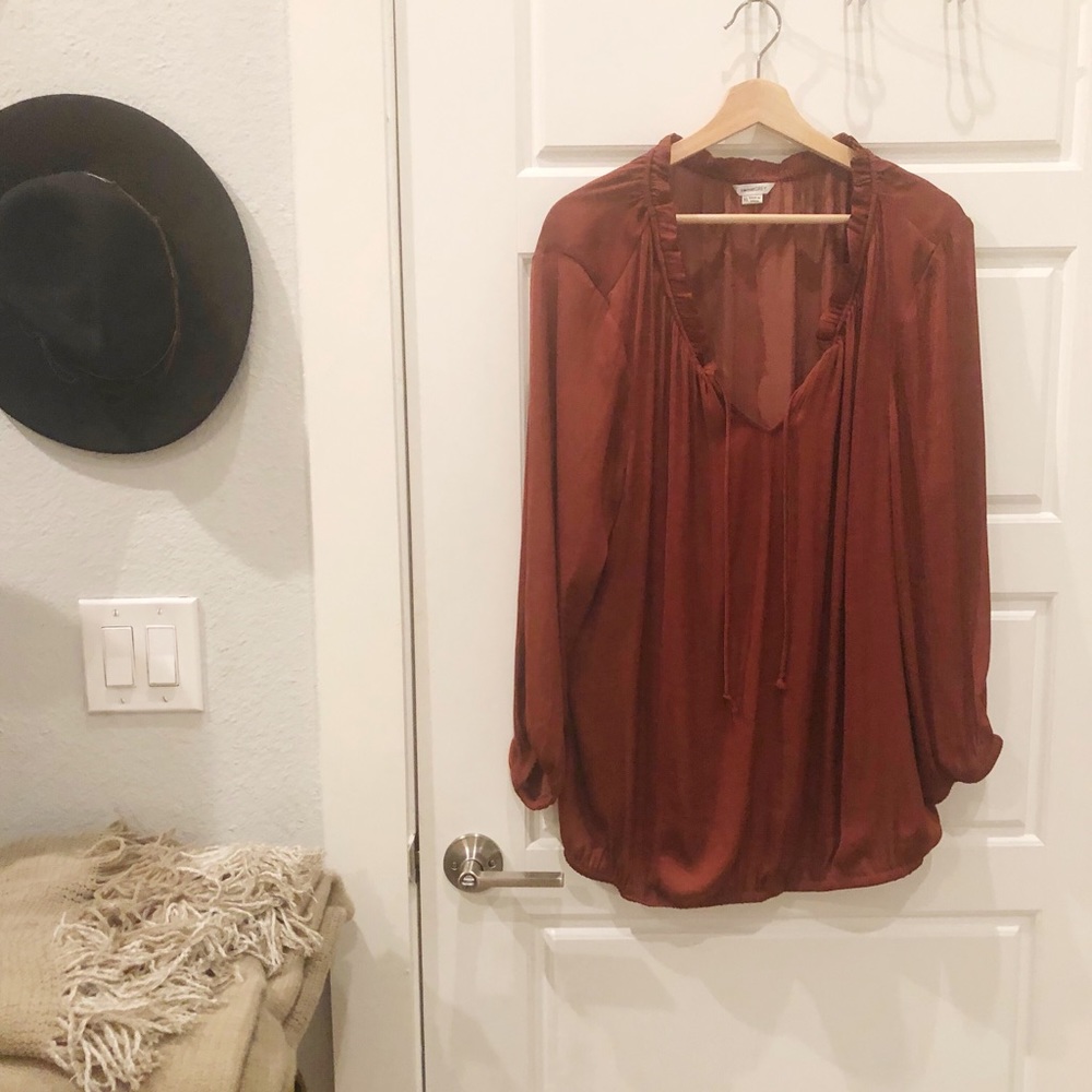 Sweet Grey soft rust / burnt orange tie top